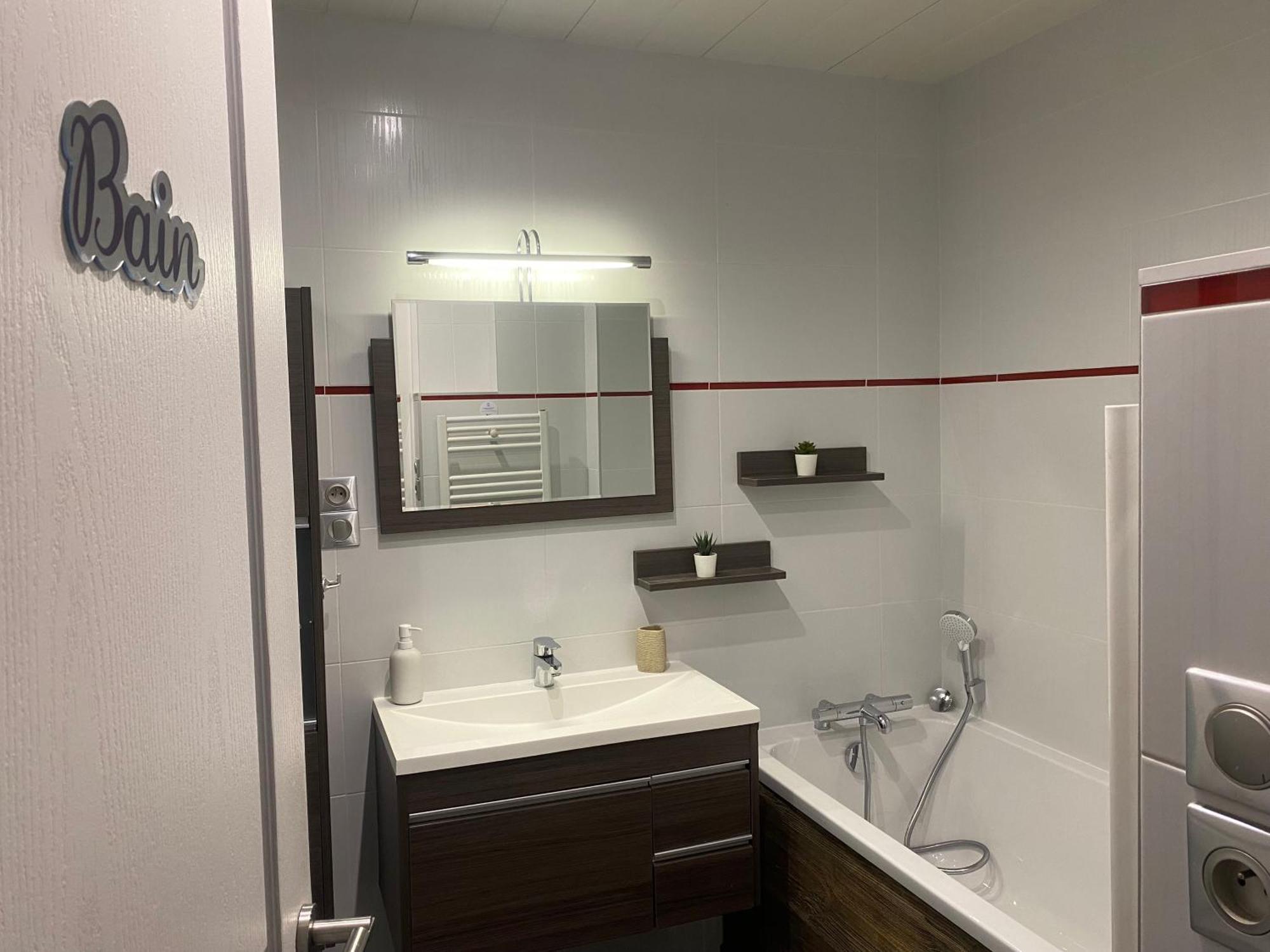 La Forclaz - Centre Ville & Lac, Balcon, Parking آنسي المظهر الخارجي الصورة